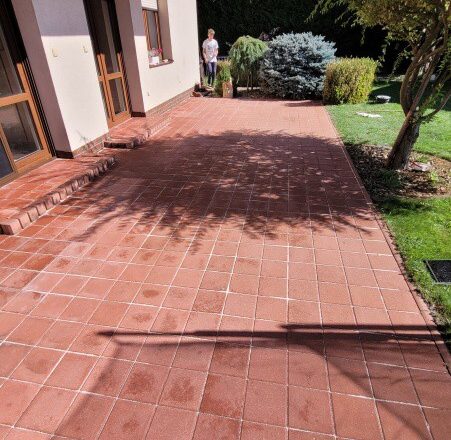 Čištení dlažby Staré Hradiště
