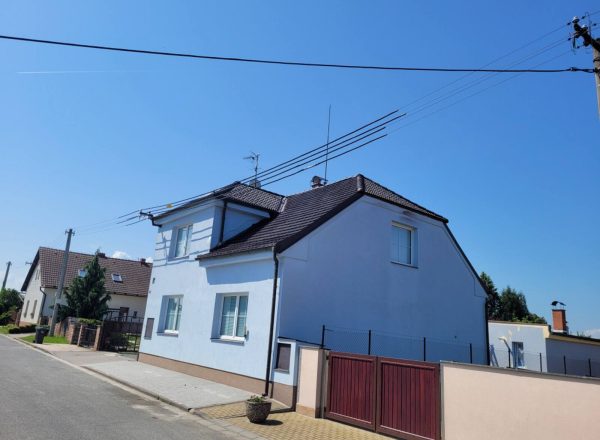 Čištění a nátěr střechy, fasády