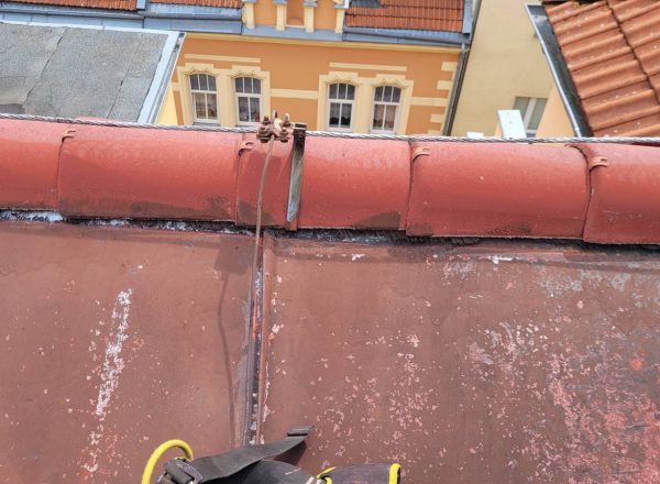 Nátěr plechové střechy Pardubice