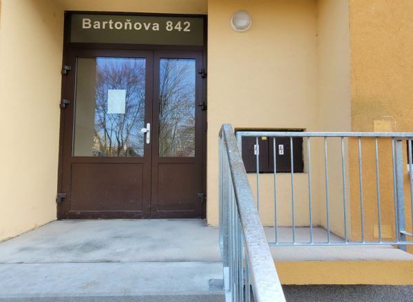 Renovace schodišťe a podest panelového domu