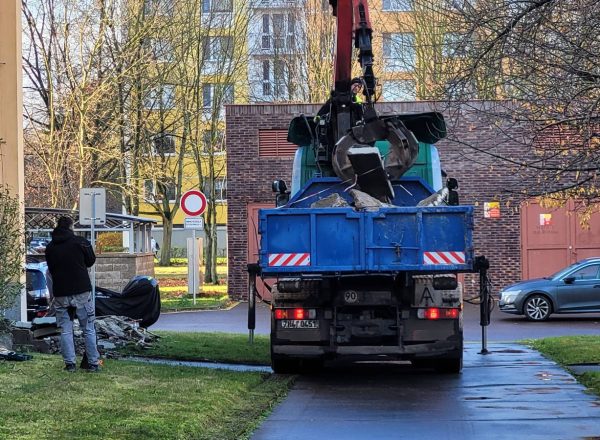 Renovace schodišťe a podest panelového domu