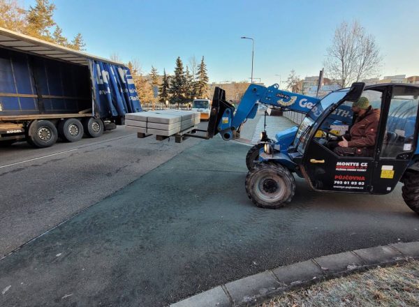Renovace schodišťe a podest panelového domu