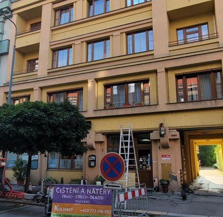 Vysokotlaké čištění, zahubení mikroorganismů, hydrofobní ochrana Hotel Staré časy Pardubice